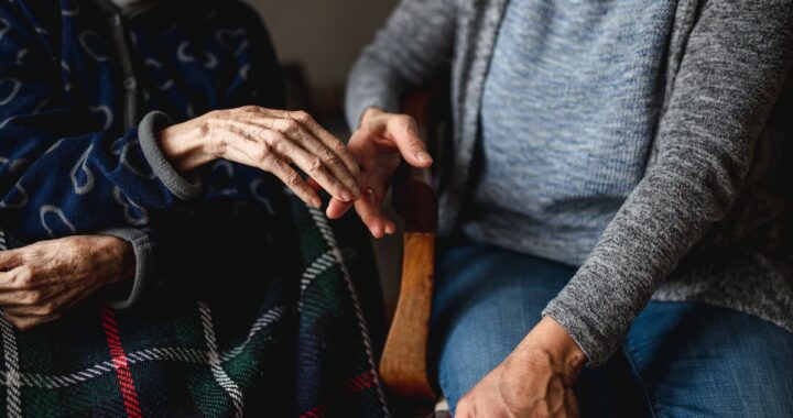 ¿Qué es el envejecimiento? ¿Es una enfermedad? ¿Cuándo empieza? Un centenar de expertos no se pone de acuerdo | Salud y bienestar