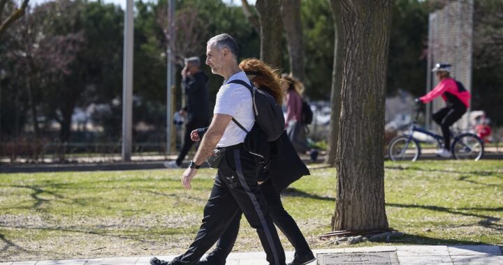 Ni son 10.000 pasos ni se hacen de cualquier manera: cómo caminar para que realmente cuente | Enfórmate