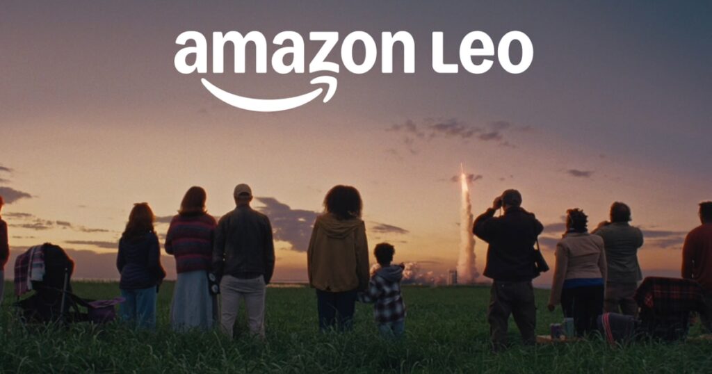 Amazon vs. Starlink: el plan de Jeff Bezos para lanzar 20 cohetes este año y dar internet desde el espacioEsta empresa de internet satelital busca construir una red de satélites para proporcionar internet de banda ancha y baja latencia