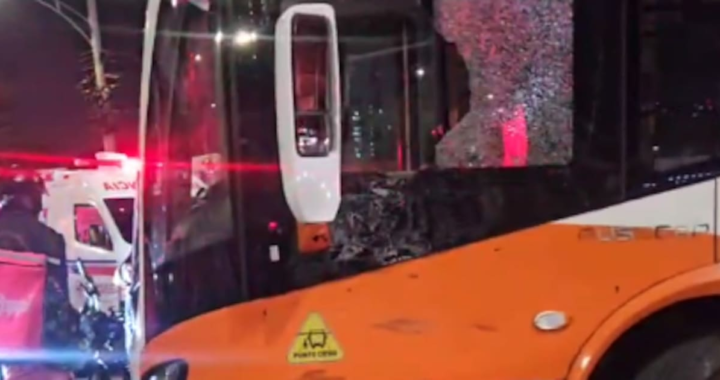 Fatal accidente entre moto y articulado de Transcaribe dejó dos muertos