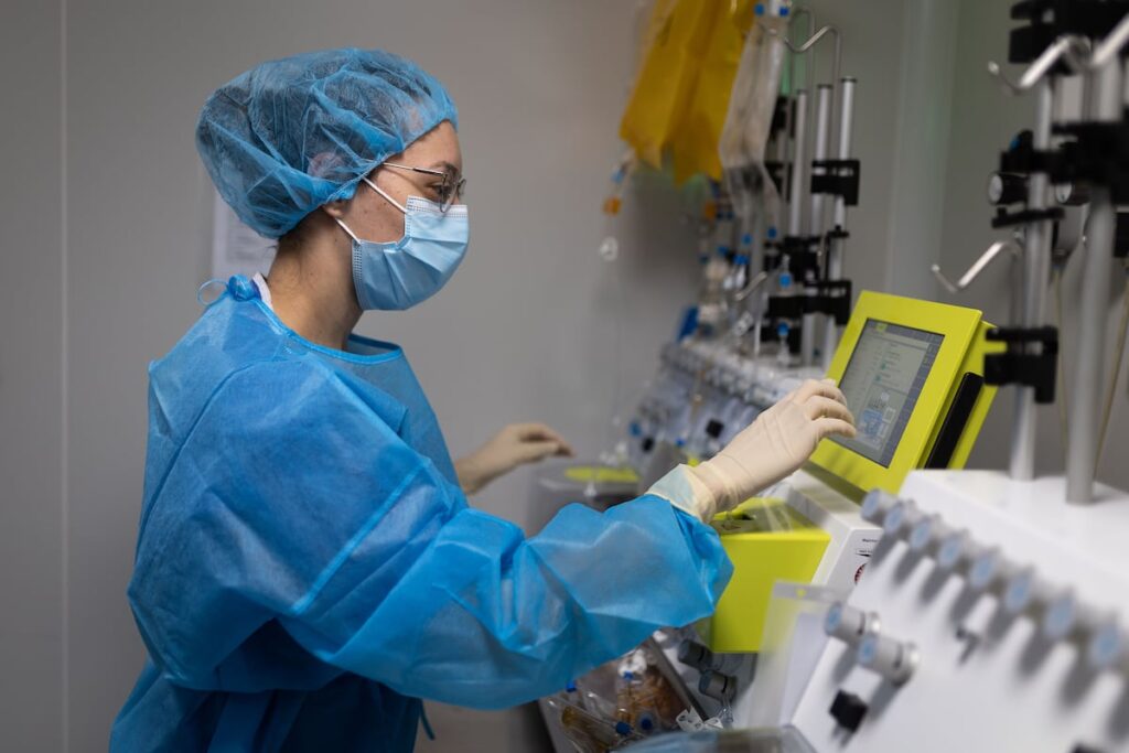 Unas células inmunitarias reforzadas con un ‘anzuelo’ logran cazar mejor el cáncer | Salud y bienestar