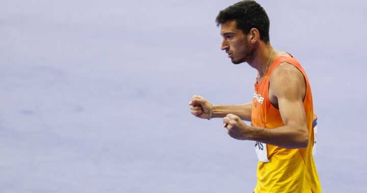Quique Llopis, subcampeón del mundo en pista cubierta