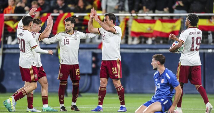 Oyarzabal impulsa a España