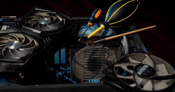 Olvida las toallas con alcohol y limpia tu computadora rápidamente usando esta alternativa
