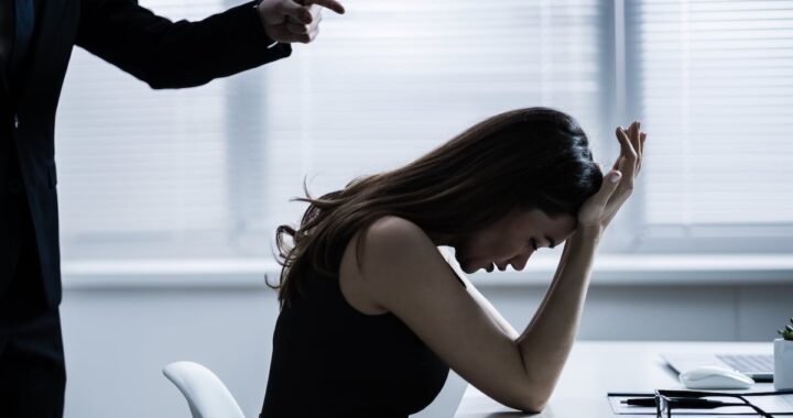 Relacionarse con personas tóxicas (sobre todo en la familia o el trabajo) acelera el envejecimiento | Salud y bienestar