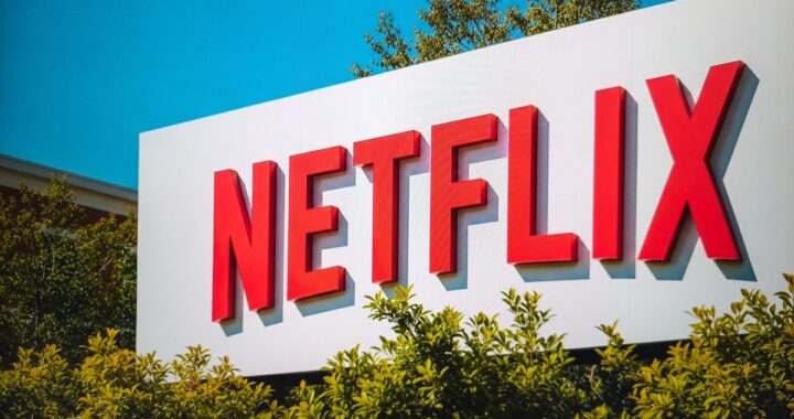 Netflix revela el primer vistazo a “The Boroughs”, la nueva serie de los creadores de “Stranger Things”