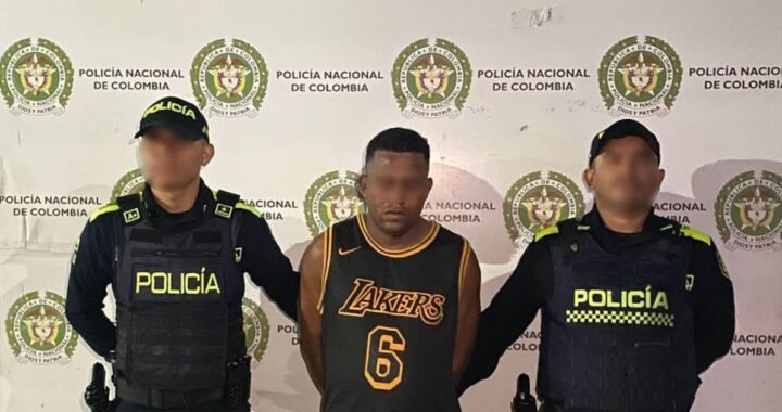 ¿Qué escondía en la pretina? Capturan a alias ‘el Tico’ en Olaya Herrera