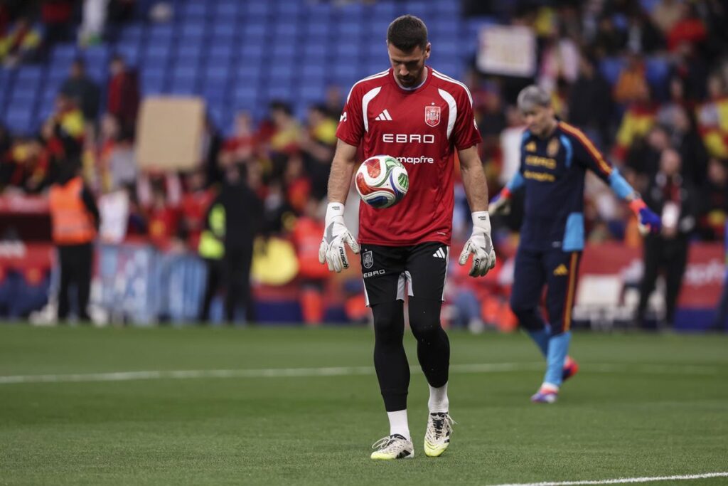 Unai Simón se refuerza como el '1' en el Mundial