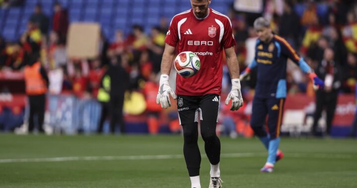 Unai Simón se refuerza como el '1' en el Mundial