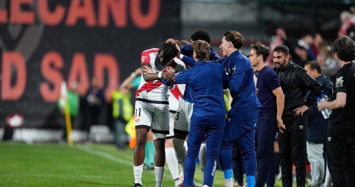 Nteka tumba al Elche y da escapatoria al Rayo