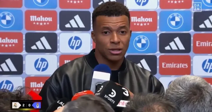 Kylian Mbappé sonriendo en una imagen de entrenamiento del Real Madrid