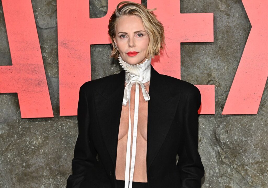 Charlize Theron no les dará una vida fácil a sus hijas: “Necesitan un trabajo que les pague”