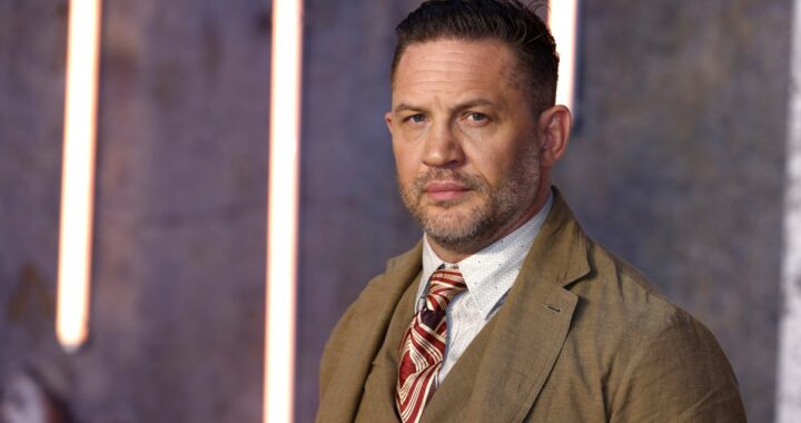Tom Hardy en el set de MobLand como Harry Da Souza, gánster portugués en los 70, antes de su polémica salida