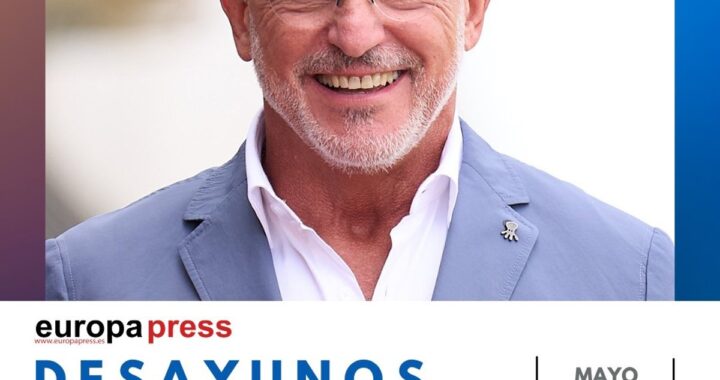 Luis de la Fuente en una imagen de un acto deportivo hablando sobre las opciones de España en el Mundial