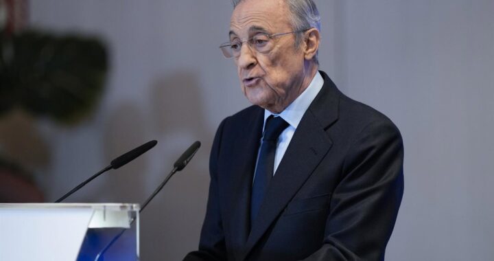 Florentino Pérez en una imagen de archivo durante una rueda de prensa del Real Madrid