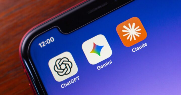 Pantallas mostrando interfaces de ChatGPT Plus, Gemini Pro y Claude Pro con precios y características destacadas en 2026
