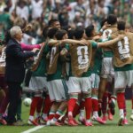 México celebra su victoria 2-0 contra Sudáfrica en el Mundial 2026 con tres expulsiones en el Azteca