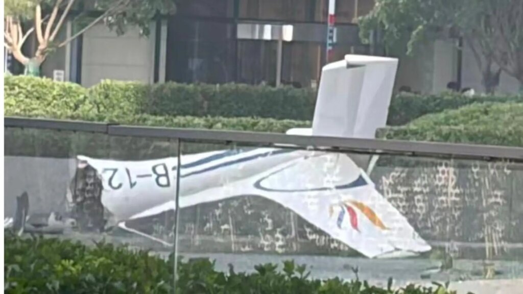 Avioneta estrellada contra el rascacielos más alto de Pekín, imagen del impacto y alarma urbana