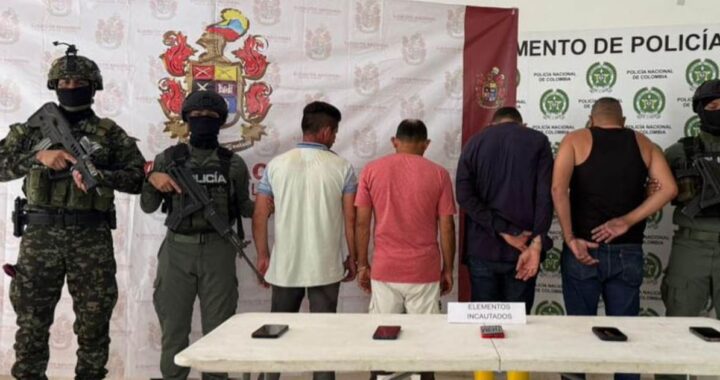 Armas de guerra, municiones y equipos militares incautados en operativo contra las ACSN en la Sierra Nevada