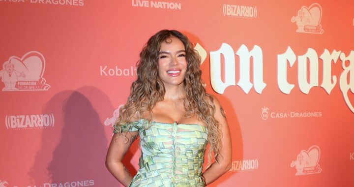 Karol G anuncia ayuda a los niños venezolanos a través de su fundación