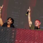 Major Lazer y Davido en el escenario del Crypto.com Arena durante el concierto inaugural FIFA 2026 con luces y multitudes vibrando