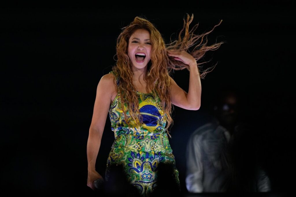 Shakira bailando con los Ghetto Kids en coreografía de 'Dai Dai', himno del Mundial 2026, mostrando energía y conexión cultural