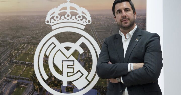 Raúl González en el banquillo del Juvenil A, símbolo del proyecto de Riquelme para recuperar la esencia madridista