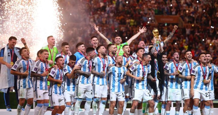 Estadio Azteca lleno durante el partido inaugural del Mundial 2026 con Argentina como campeona vigente