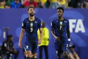 Vinícius y Cunha celebran goles en la goleada 3-0 de Brasil a Haití en el Mundial 2026