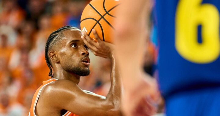Valencia Basket celebra victoria contundente 102-75 sobre Barça en final de baloncesto