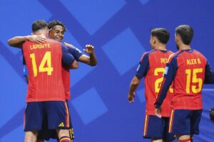 Lamine Yamal celebra su gol en el 4-0 de España a Arabia Saudí en el Mundial 2026