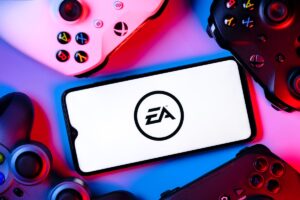Vallas publicitarias dinámicas en estadio virtual de EA Sports FC con anuncios en tiempo real
