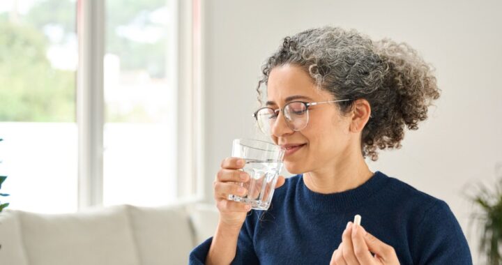 Suplementos de vitamina D, B12, B6, calcio y Omega-3 para salud después de los 50