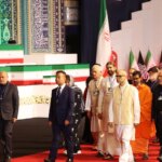 Ceremonia en Teherán con delegaciones de Rusia y China rindiendo homenaje a Alí Jameneí