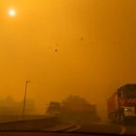 Un incendio forestal en Pirineos Orientales quema ya 4.900 hectáreas y obliga a evacuar a 12.000 personas