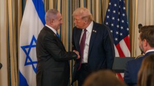 Netanyahu afirma que Trump quiere un acuerdo con Irán pero no duda en recurrir a la fuerza