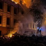 Rusia lanza uno de los mayores ataques desde el inicio de la guerra contra la capital de Ucrania: hay al menos un muerto y 16 heridos