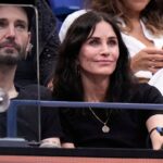 Courteney Cox y Johnny McDaid en un evento público, reflejo de su relación bajo la fama