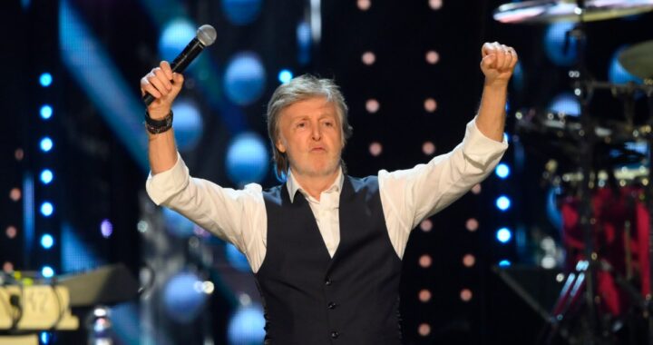 ¿Cuál fue la canción que interpretó Paul McCartney en la boda de Taylor Swift y Travis Kelce?