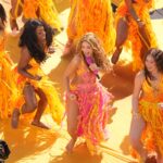 120 horas de bordado a mano: Todo sobre el vestuario de Shakira en la final del Mundial