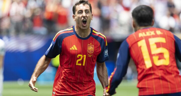 España celebra el 3-0 a Austria con Oyarzabal y Porro como protagonistas en el Mundial