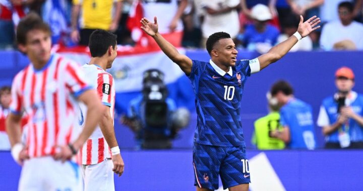 Mbappé celebra su gol de penalti en el Francia vs Paraguay del Mundial 2026 en Filadelfia