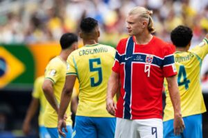 Celebración de Noruega tras vencer 2-1 a Brasil en octavos del Mundial 2026 en el MetLife Stadium