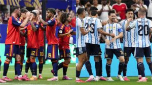 España reta a Messi y a la campeona por la estrella