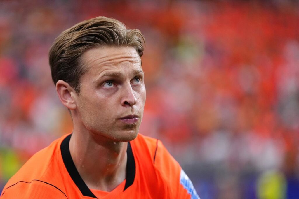 De Jong confirma el temor del Barça con rotura de ligamento en la rodilla